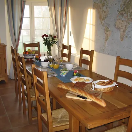 Le Presbytere De Bed & Breakfast 3*